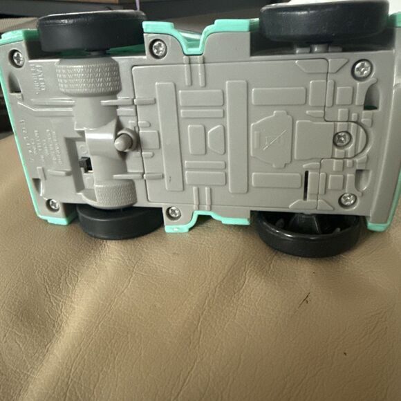 Disney Pixar Cars Mattel Shake N Go Aqua Blue Mater Tow Truck Talking 2005 Works - Picture 5 of 5